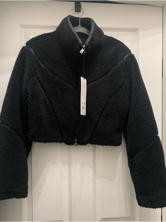 ALO Yoga Jackets & Blazers - ALO Yoga Black Cropped Teddy Sherpa Zip Jacket